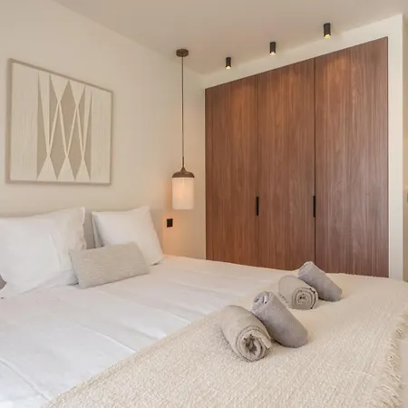 Elegant & Light-filled With Terrace * Knokke-Heist